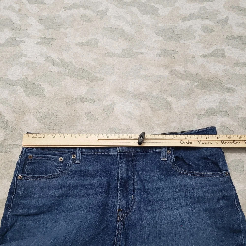 Levi's Shorts Womens 34 Blue Mid Length Stretch Denim Medium Wash